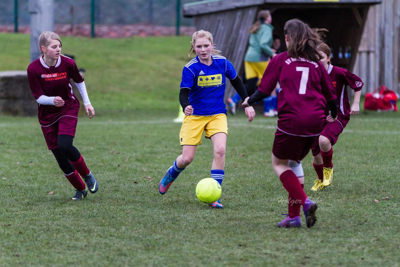 Bild 153 - B-Juniorinnen TSV Gnutz o.W. - SV Henstedt Ulzburg II : Ergebnis: ca. 5:0